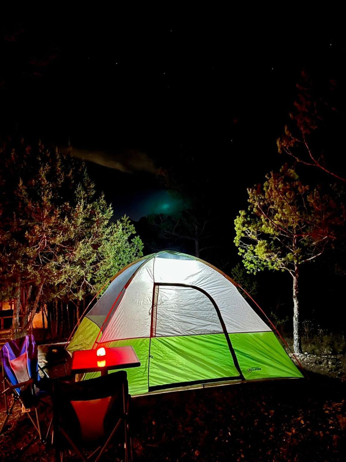 Camping En La Sierra De Arteaga Los Lirios Buitenkant foto